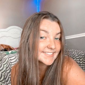 Meet your Posher, Avery